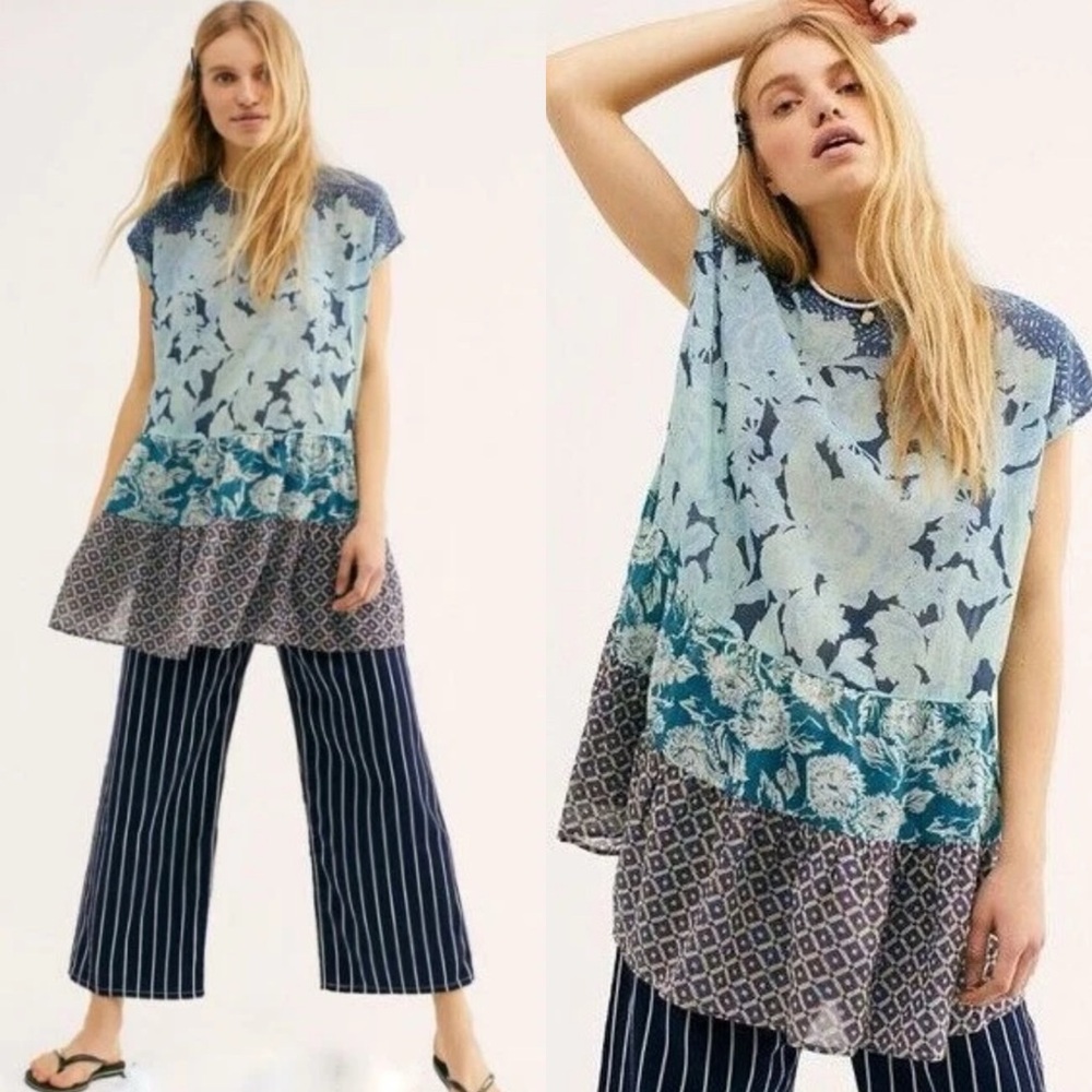 Free People / Gotta Have You Tunic Blue Floral Print Geometric